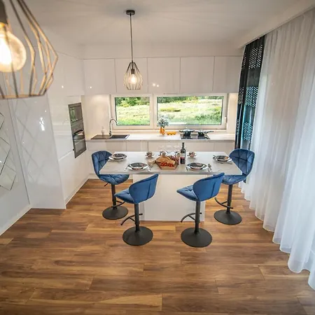 W Cieplicach Comfort * イェレニャ・グーラ