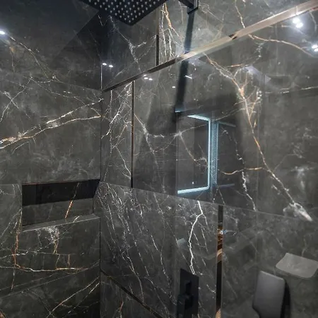 W Cieplicach Comfort * イェレニャ・グーラ